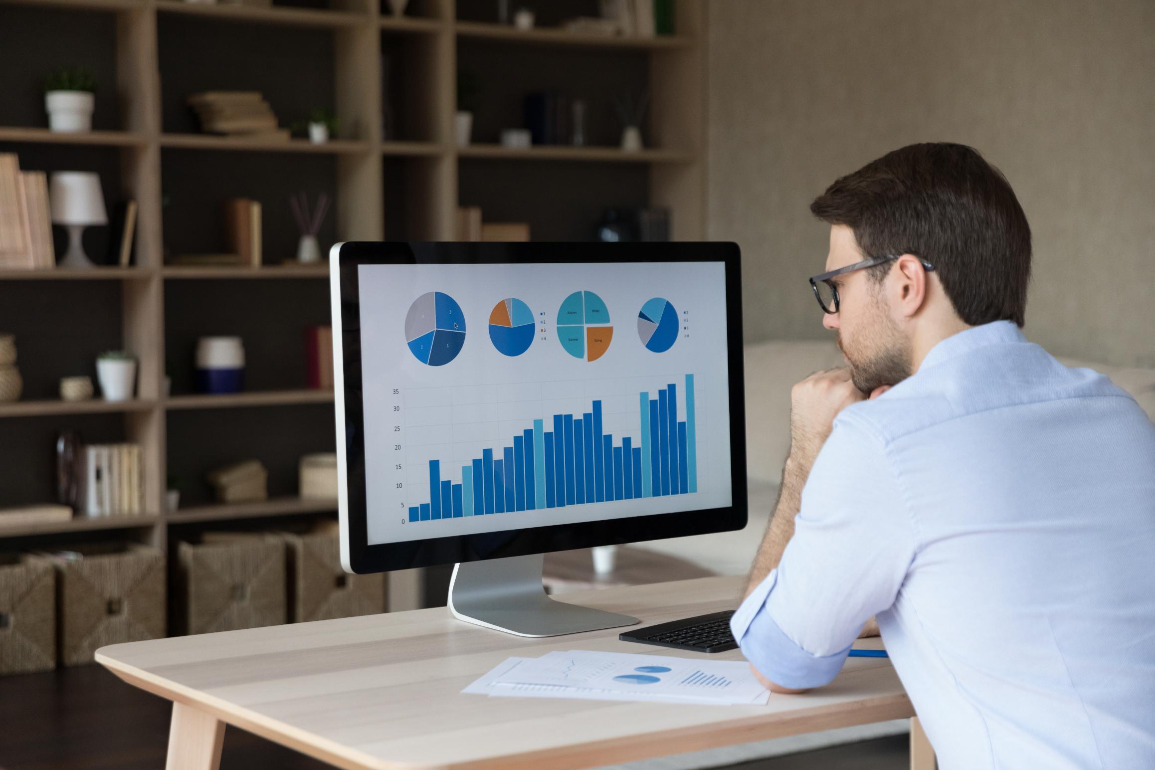 Data Governance & Regulatory Compliance